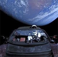 Xe điện của Elon Musk ra sao sau 5 năm bay vào vũ trụ?