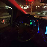 Vì sao lái xe hơi mệt mỏi, mất thời gian mà chúng ta vẫn thích?