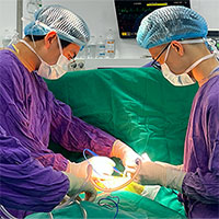 Lần đầu tiên Việt Nam ghép thành công tim, thận cùng lúc cho một bệnh nhân