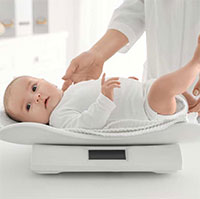Trẻ sơ sinh thừa cân béo phì nguyên nhân do đâu?