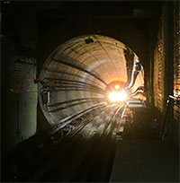 Tuyến tàu điện ngầm dưới sông đầu tiên của Ấn Độ chạy thử