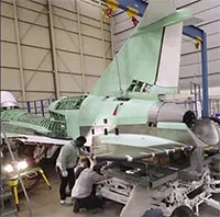 Máy bay siêu thanh 1.500km/h của NASA lắp đặt cụm đuôi