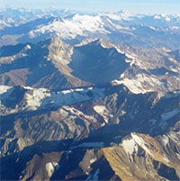 Vì sao dãy Andes trở nên đồ sộ?