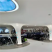 Bãi gửi xe đạp dưới nước ở Hà Lan khiến cả thế giới chú ý