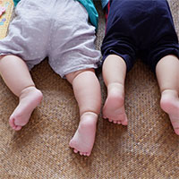 Những em bé đầu tiên ra đời nhờ phương pháp thụ thai bằng robot