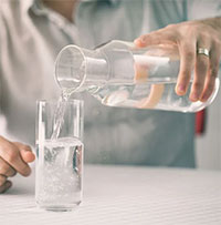 Uống không đủ nước khiến bạn có nguy cơ tử vong sớm cao hơn 21%