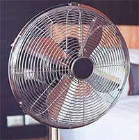 Mẹo dùng quạt giúp bạn ngủ ngon mà còn tiết kiệm điện