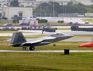 Mỹ đưa máy bay tàng hình đến Nhật