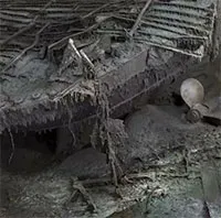 Tàu Titanic sẽ trông ra sao nếu bị rút cạn nước xung quanh?