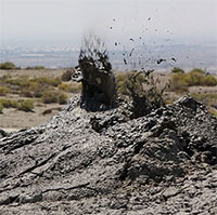 Núi lửa nhưng không phun dung nham, như có 