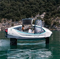 Taxi bay trên nước bắt đầu chở khách ở Pháp