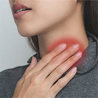 Vì sao nhiều người viêm họng nhưng không sốt?