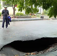 Hoạt động của hang ngầm có thể gây hố sụt "tử thần"