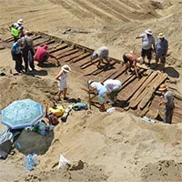 Tàu ma “hiện hình” trong mỏ than sau 1.700 năm mất tích