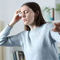 Đau đầu, mệt mỏi khi ngồi điều hoà: Nguyên nhân và cách khắc phục