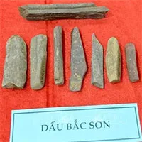 Phát hiện hơn 900 hiện vật khảo cổ tại hang Ngườm Sâu, Lạng Sơn