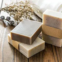 Các nhà khoa học Mỹ biến nhựa đã qua sử dụng thành xà phòng
