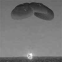 Tàu SpaceX chở 4 phi hành gia đáp xuống biển an toàn
