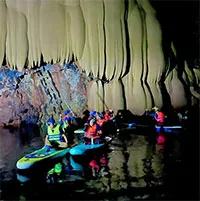 Phát hiện hang động tráng lệ trên đỉnh Trường Sơn
