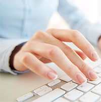 Các bệnh đau cổ tay do gõ máy tính nhiều