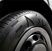 Tìm ra giải pháp xử lý ô nhiễm hạt do bào mòn lốp xe ô tô điện gây ra