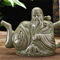 Có gì bên trong ấm trà chuyên được sát thủ dùng để đầu độc nạn nhân