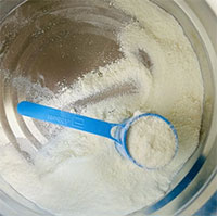 Bác sĩ chỉ ra 2 nguyên nhân chính dẫn đến ngộ độc sữa