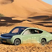 Xe năng lượng mặt trời chạy gần 1.000km không cần sạc