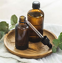 Dầu khuynh diệp trị viêm họng, cảm lạnh và nhiều công dụng khác