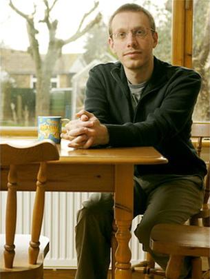 Daniel Tammet “phù thủy” của những con số