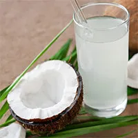 Những tác hại của nước dừa tươi khi sử dụng quá nhiều