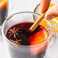 Rượu vang pha với những thứ này có thể tốt cho tim mạch, nhưng bác sĩ nói cần lưu ý 1 điều