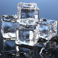 Phân biệt đá làm từ nước đun sôi và chưa đun sôi