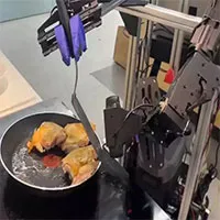 Một phát minh mới ra mắt, đầu bếp có nguy cơ thất nghiệp, Tết “cháy osin” không còn là nỗi lo