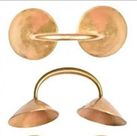 Khai quật được chiếc kẹp bằng vàng hơn 3.000 năm tuổi