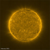 Ảnh sốc từ NASA/ESA: Mặt trời biến dạng kinh khủng 2 năm qua