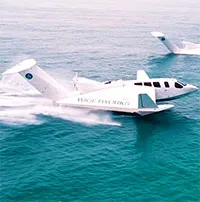 Tàu biển lai máy bay tầm hoạt động 926km