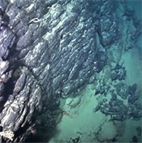 Hòn đảo chìm ngoài khơi Brazil chứa đầy đất hiếm