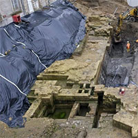 Cải tạo khách sạn, phát hiện lâu đài 600 tuổi vùi dưới nền ở Pháp