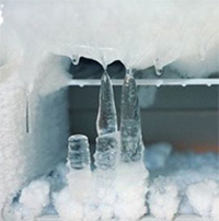 Vì sao tủ lạnh bị đông tuyết và có nên loại bỏ lớp tuyết này?