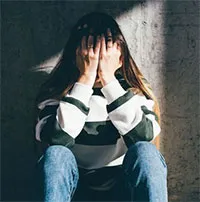 Có một thứ "cắt giảm" tuổi thọ, khiến cơ thể già nua nhanh hơn cả hút thuốc nhưng ít người để ý
