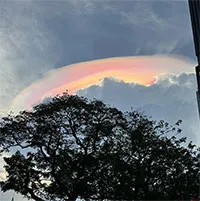 Mây ngũ sắc ở TP.HCM: Dấu hiệu thời tiết bất thường, dự báo mưa to?