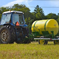 Các nhà hoa học cho biết: Nước tiểu con người là phân bón cực tốt cho cây