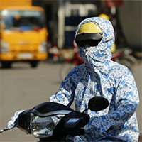 Miền Bắc nắng nóng trước khi chuyển mưa dông nhiều ngày