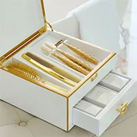 Bên trong khách sạn dát vàng sang trọng bậc nhất ở Dubai có gì?