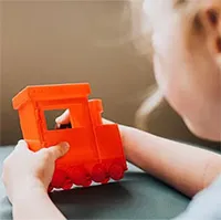 Cảnh báo ô nhiễm môi trường từ nhựa có màu sặc sỡ