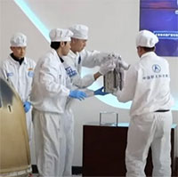Trung Quốc mở lấy mẫu đất đầu tiên mang về từ Mặt trăng