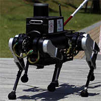Chó robot dẫn đường hỗ trợ người khiếm thị