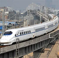 Làm thế nào để phanh một đoàn tàu đang chạy với tốc độ 350km/h trong trường hợp khẩn cấp?