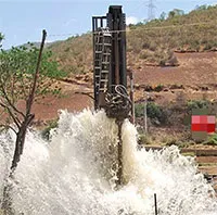 Hàng triệu người sẽ không thể uống nước ngầm vì quá nóng